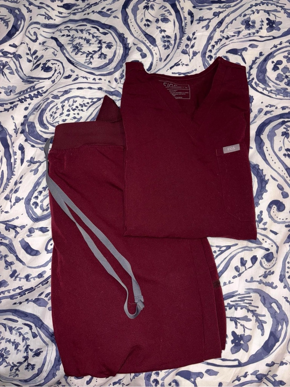 Figs Burgundy V-Neck Scrub Top and Drawstring Pants